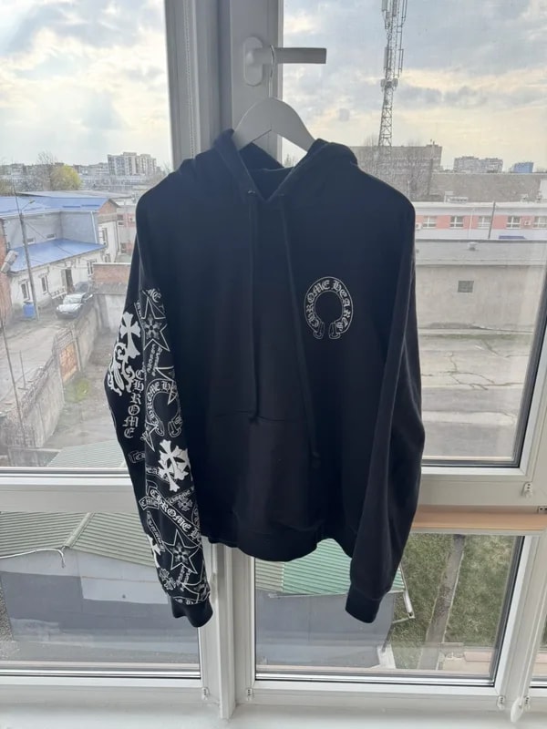 Chrome Hearts — Hearts Hoodie Big Logo — streetwear — resale