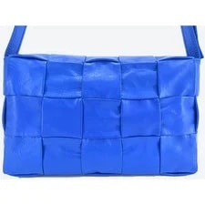 Bottega Veneta Cassette Medium Crossbody Diagonal LIBR-0 2