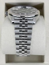 NEW 2026 Rolex Datejust 41mm 126300 Stainless Steel Jubilee Green Ombre Dial 4