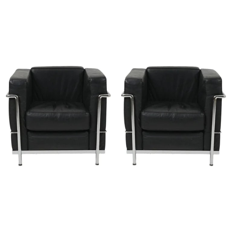 Le Corbusier — Set of Two le Corbusier LC2 Longue Italy 1980s — Furniture — resale