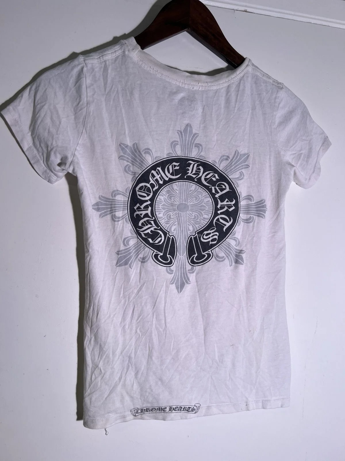 Chrome Hearts — 90's 2000's Y2K VTG Hearts Goth Retro Shirt — streetwear — resale