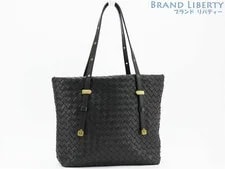 Bottega Veneta — Bottega Veneta Lamb 16 — Handbag — resale