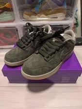 Nike SB — 9.0US Nike Sb Dunk Low Sequoia and Light Army — Sneaker — resale