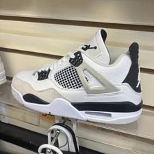 Jordan Air 4 Mid-Top Lace-Up Athletic 3