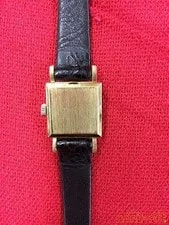 Omega K18 Square 3
