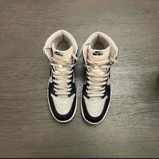 Air Jordan 1 Retro High '85 OG 3