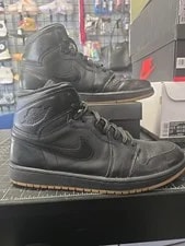 Air Jordan — M11 - Air Jordan 1 Retro Gum Bottom 555088-020 With Box — Sneaker — resale