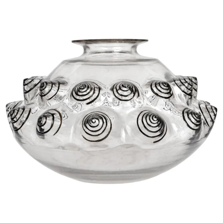 René Lalique — 1927 René Lalique Vase Dordogne Glass With Black Enamel Snails — decorative_object — resale