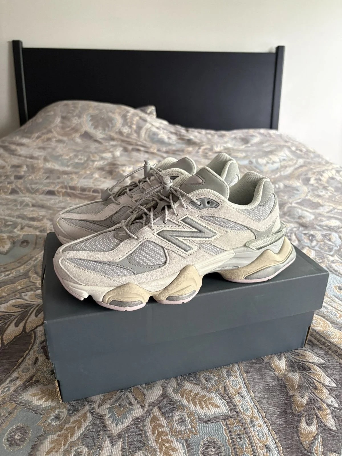New Balance 9060 ‘ Matter December ’ 2