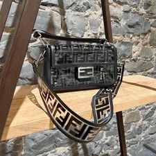 Fendi Clear Medium Baguette 2