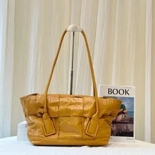 Bottega Veneta Arco Normal Size Oil Wax Cowhide Underarm Dut 3