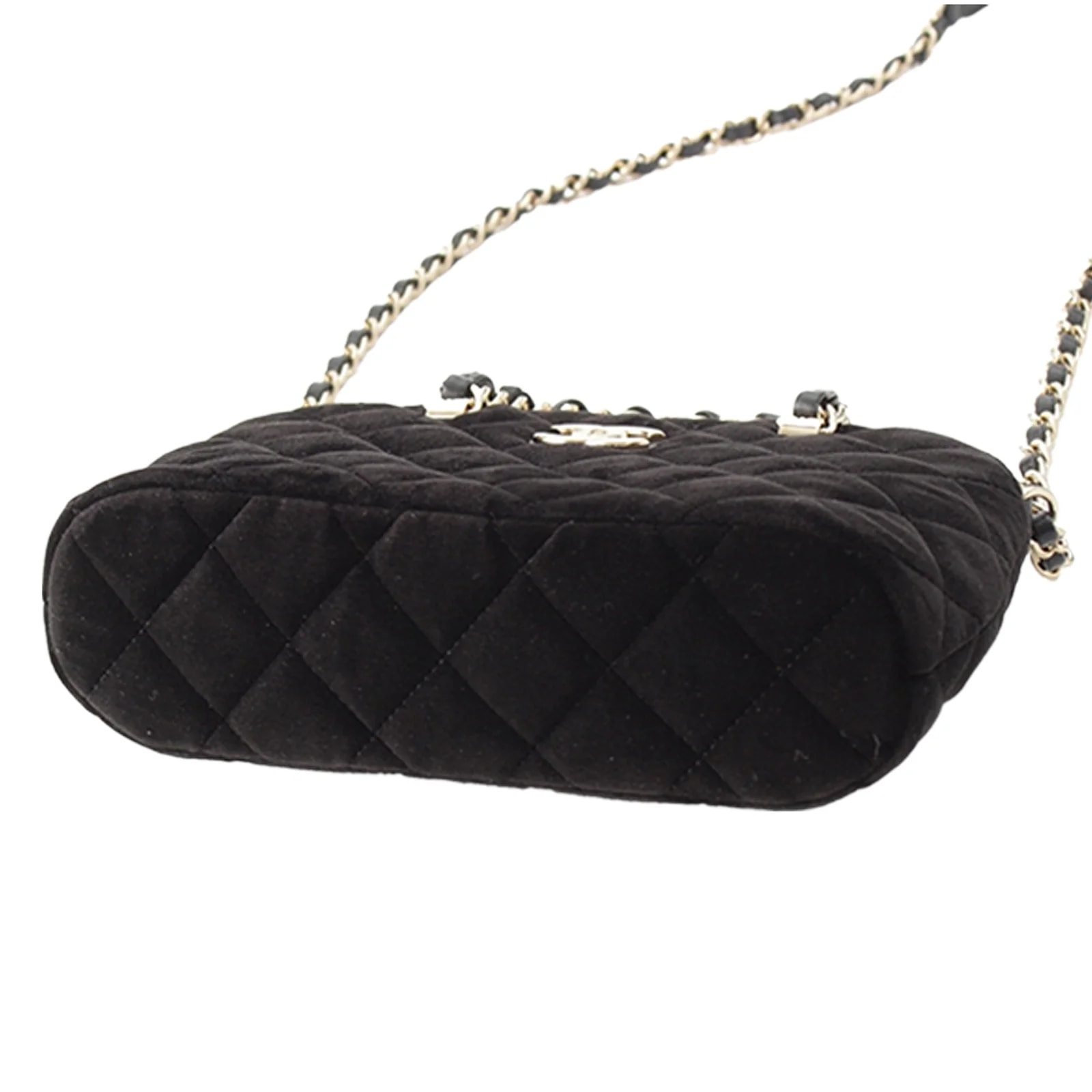 Coco With Chain 4