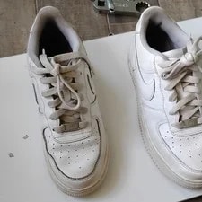 Nike Air Force 1 ’S Low Top Solid Lace-Up Athletic 2