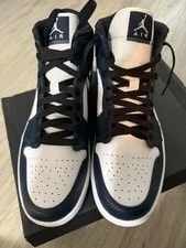 Jordan — Jordan Air 1 Mid Armory / / Mid Top 554724-411 — Sneaker — resale