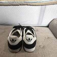 Adidas Gazelle / Low Top Lace Up 2