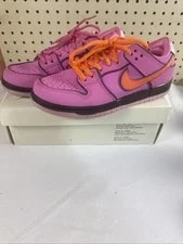 Nike SB Dunk Low the Powerpuff Blossom 2