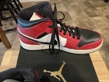 Air Jordan 1 Mid-Top " " Size 9.5 Gently Worn w/Box 3