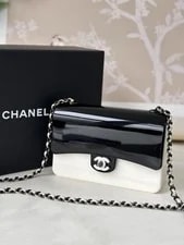 Auth Chanel Flap Crossbody HW 2