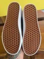Size ’s - 7.5/’s - 9.0 - Foo Fighters X Vans Sk8- High 25th Anniversary 4