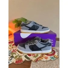 Nike SB — Size 6.5 - Nike SB Dunk Low Dark Gum HF3063 001 — Sneaker — resale