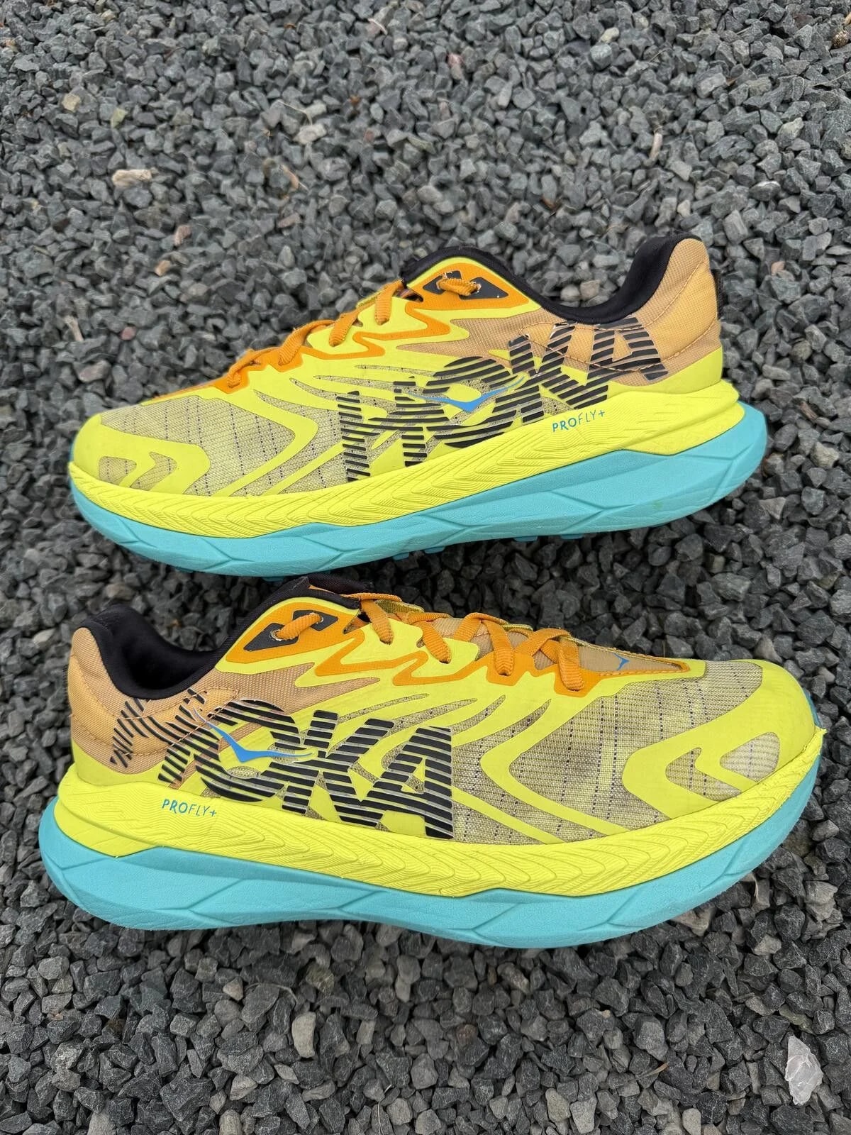 Hoka — Hoka Tecton X 2 Radiant — Sneaker — resale