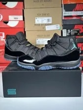 Jordan Size 11M - Air Jordan 11 Retro 2025 - Very Clean - Ships Same Day