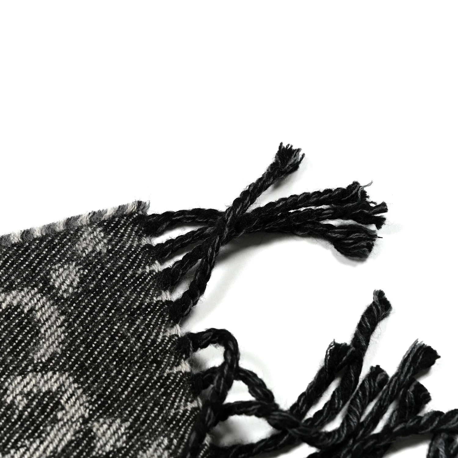 GG Scarf 4