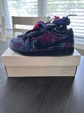Nike SB — Nike SB Dunk Low Pro QS NW and , Several Laces — Sneaker — resale