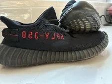 Yeezy — Yeezy Boosts 350 V2 in Good Condition Barely Worn — Sneaker — resale