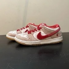 Nike SB — Nike SB Dunk Low StrangeLove Skateboards CT2552-800 — Sneaker — resale