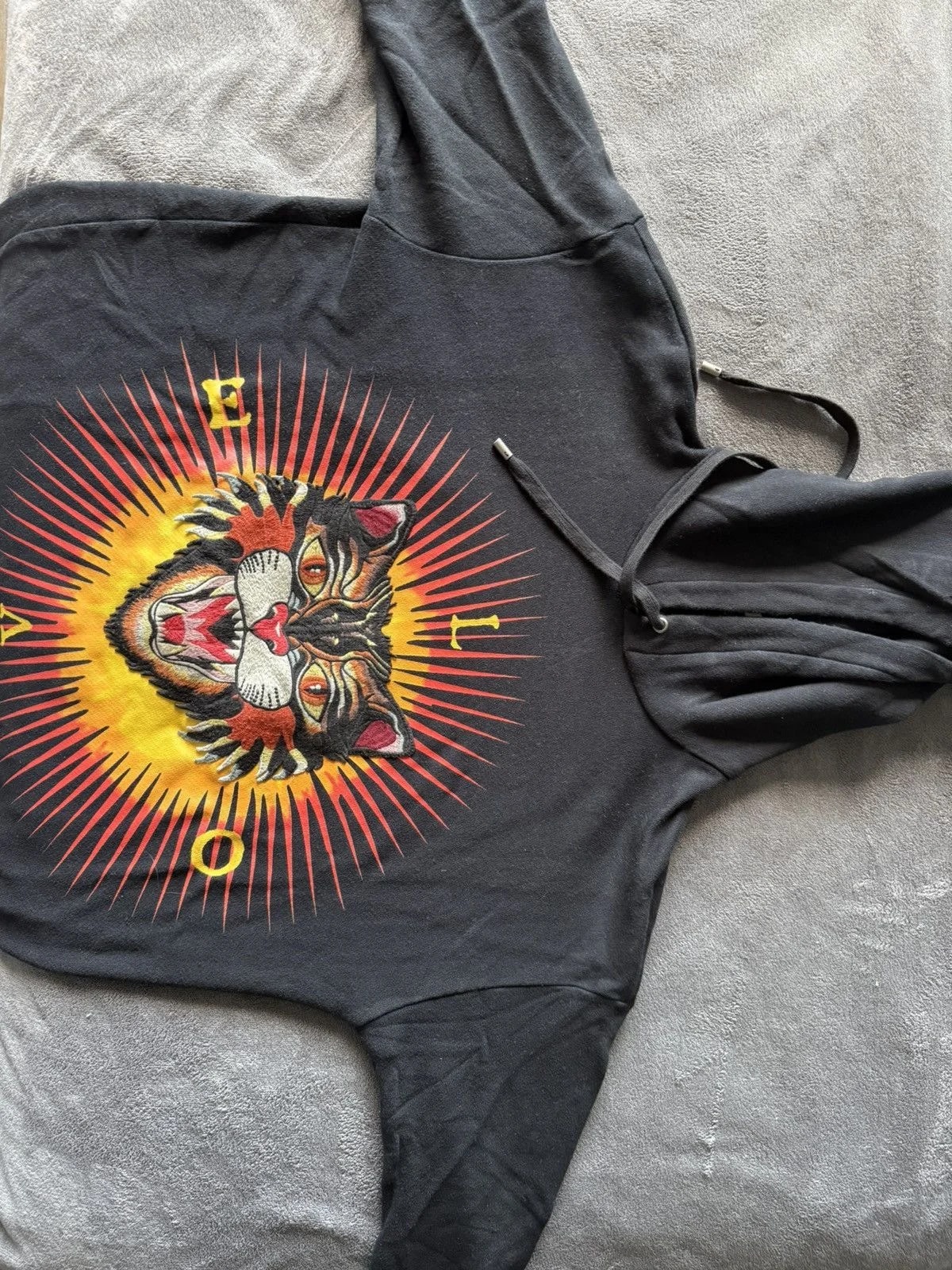 Gucci — Gucci Love Cat Hoodie — streetwear — resale