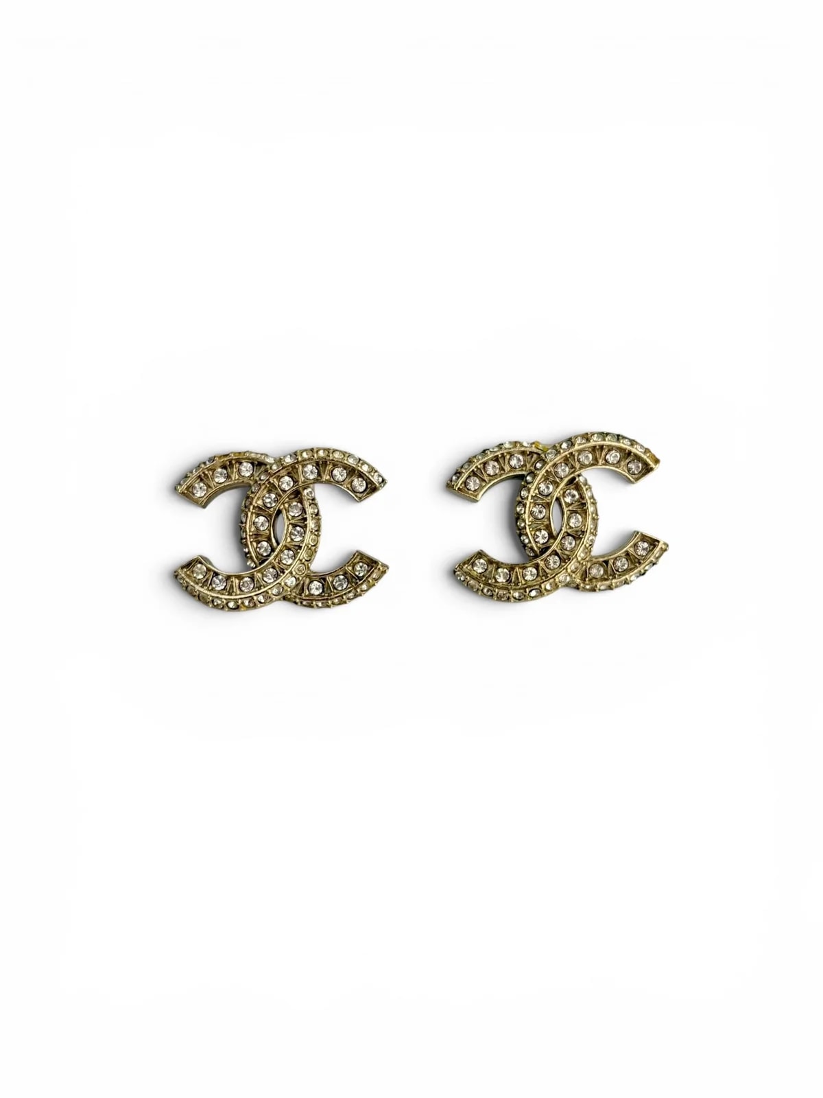 Chanel — Chanel Interlocking CC Stud Earrings — Accessory — resale