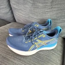 Asics — Asics Gel-Kayano 32 Athletic Running Shoes — Sneaker — resale