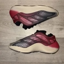 Yeezy 700 V3 Fade ’S Size 5.5 No Box 2