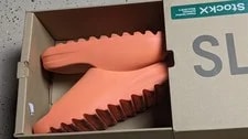 Yeezy Slides Enflame With Box 2