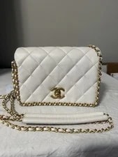 Chanel — Chanel Never Ending Chain Flap — Handbag — resale