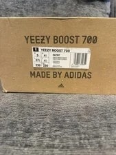 Yeezy Boost 700 US ’S 2