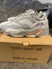 Yeezy Boost 700 US ’S 4