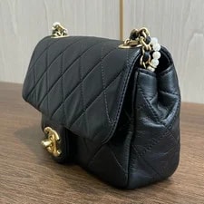 Chanel Classic Flap Big Chain Crossbody 3