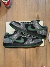 Nike SB — Nike SB Dunk Low There Skateboards 13M — Sneaker — resale