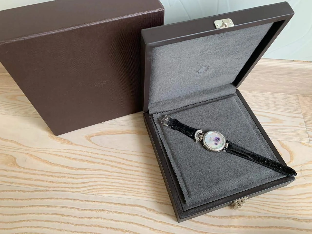 Bovet Amadeo Fleurier 39mm "Pansy" in 18K White Gold 2