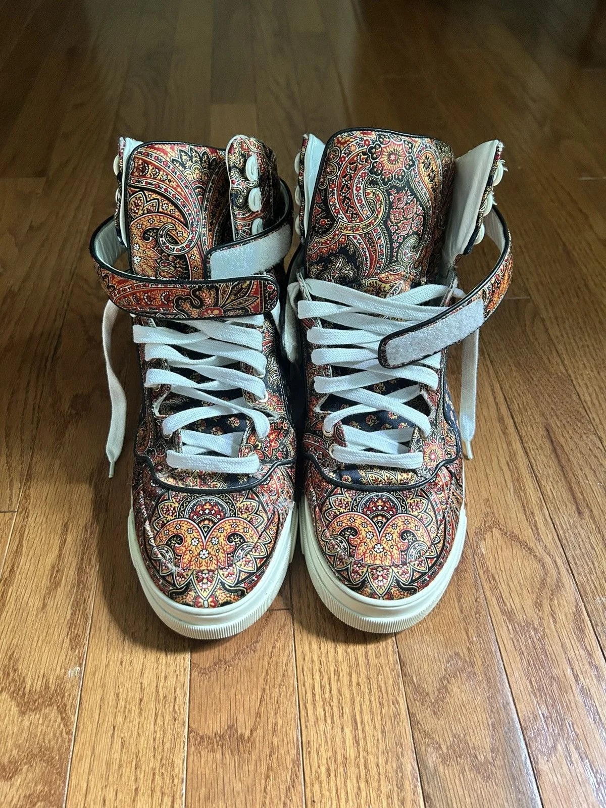 Givenchy — Givenchy Tyson — Sneaker — resale