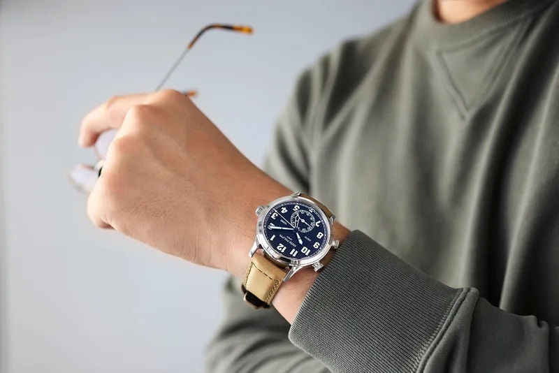 Patek Philippe Calatrava Pilot Travel Time 5524G 4