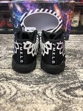 Puma Lamelo Ball MB.01 LOW - Size 10 US 4