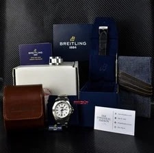 Breitling Avenger 43 GMT A32397101A1A1 2021 43mm White Dial 3