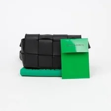 Bottega Veneta — Bottega Veneta Cassette Belt 668572 153786617 — Handbag — resale