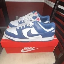 NIKE — Nike / Low Top Lace-Up Athletic — Sneaker — resale