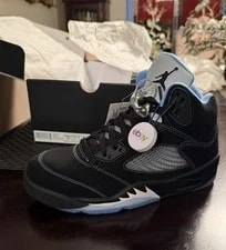 Nike Air Jordan 5 Carolina DD0587-008 — Sneaker — resale
