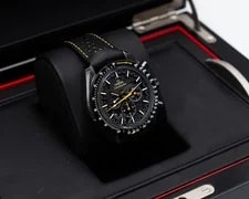 Omega Speedmaster Moonwatch Dark Side of the Moon Apollo 8 44.25mm 4