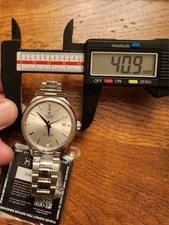 Tudor 12500 Automatic 38mm Silver Sunburst Dial Steel Bracelet Date 4